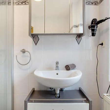 Baeckerhus - 6 Appartement Wiek auf Rügen